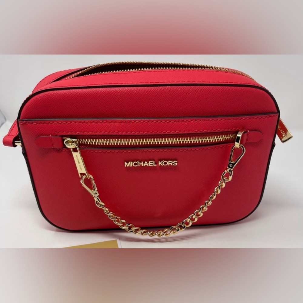 Michael Kors - Jet Set Large
Saffiano Leather Crossbody Bag Red